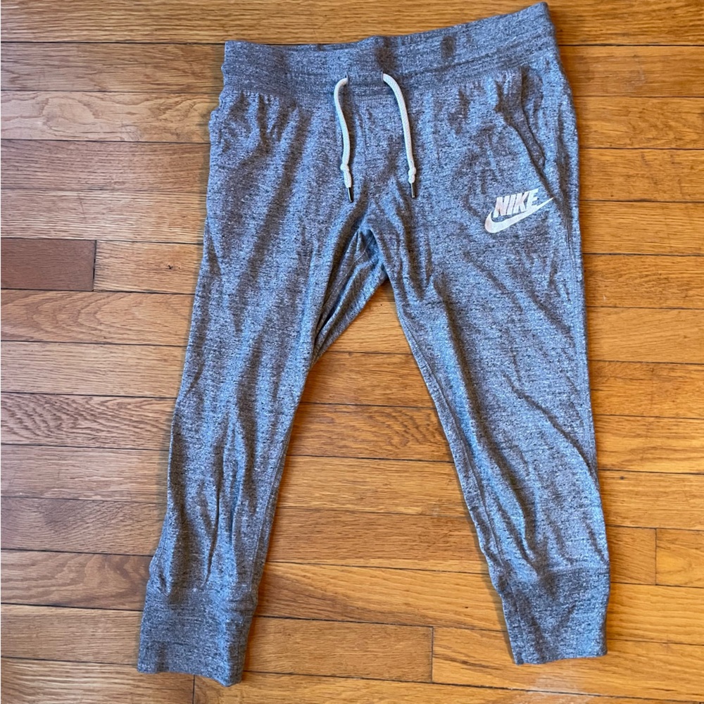 Nike Heather Gray Cropped Lounge Pants Size XS